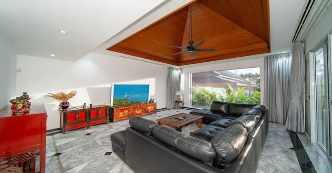Blue Dream Villa  Living area