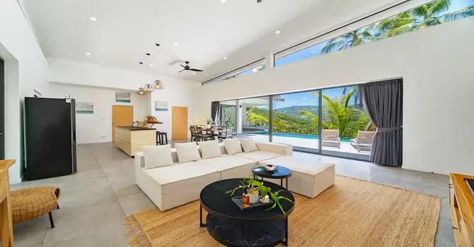 Sola Villa  Living area