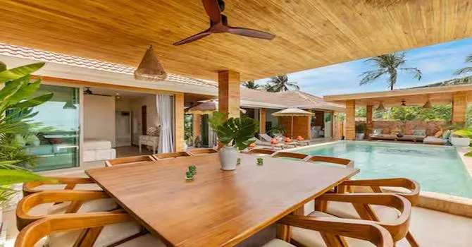 The Palms  Dining area 1