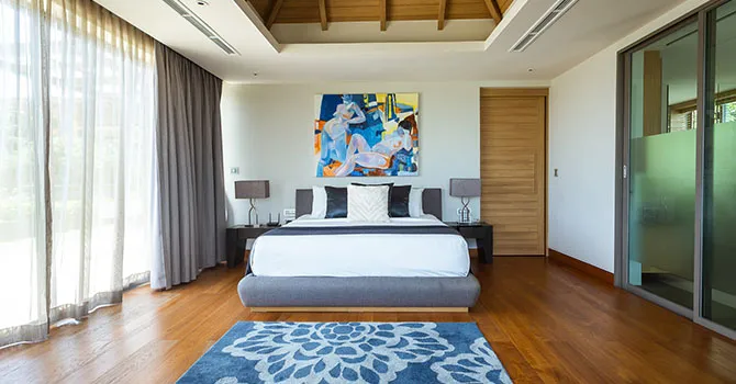 Villa Dara 主臥室 - 特大床，套房浴室