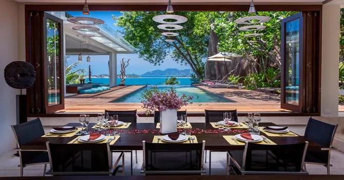 Villa Hin  Dining area