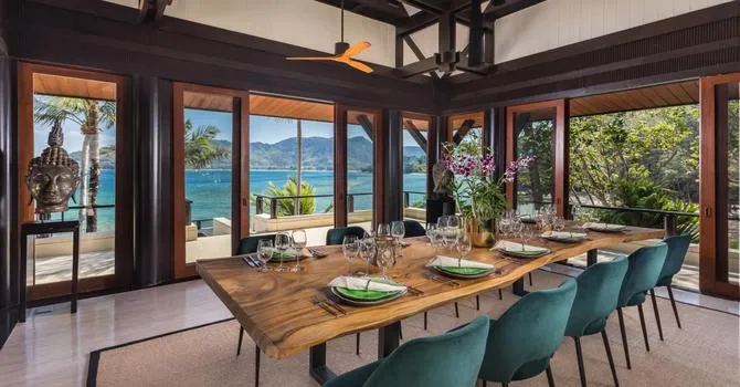 Villa Purissara  Dining area