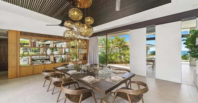 Villa Raku   Dining area